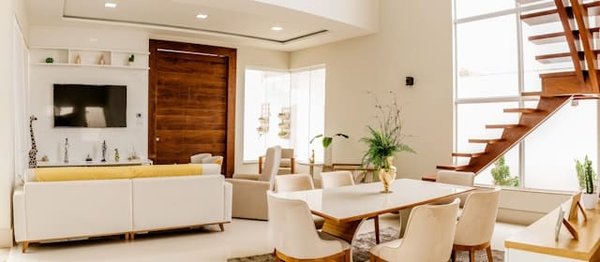 What Are the Most Efficient Ways to Utilize Corners for Home Storage and Decor?