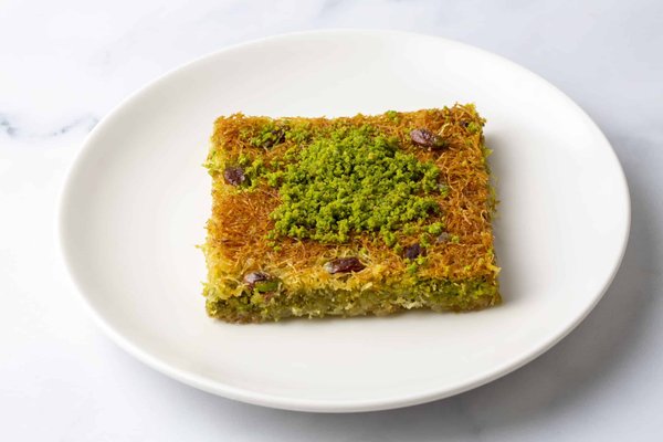 What's the Best Way to Prepare a Flavorful Indian Saag Paneer with Fresh Spinach?